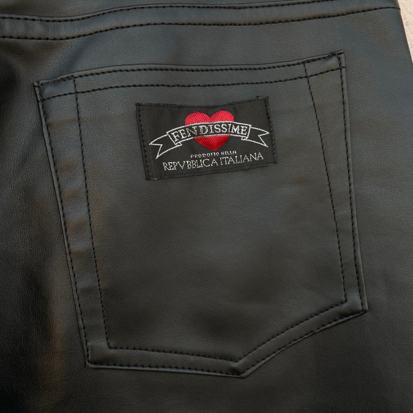 Pantaloni PVC Fendissime