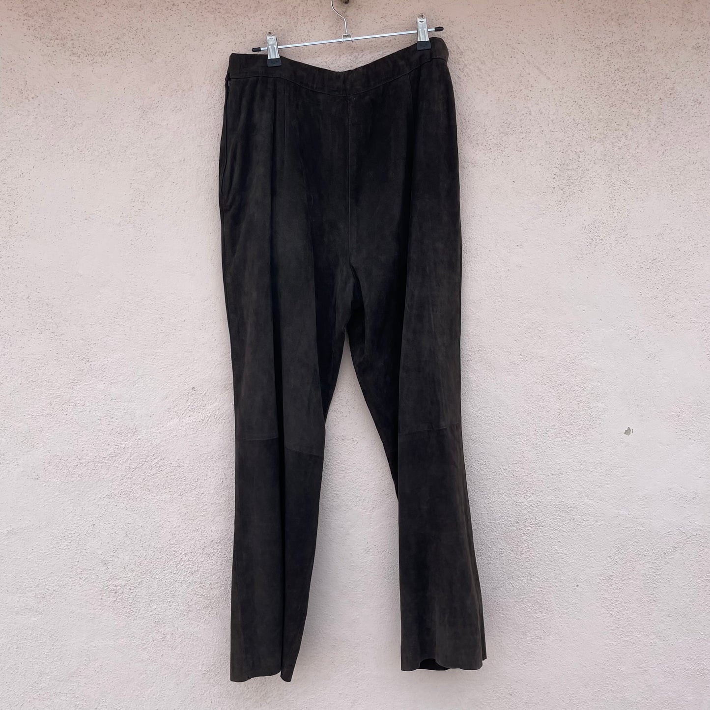 Pantaloni scamosciati