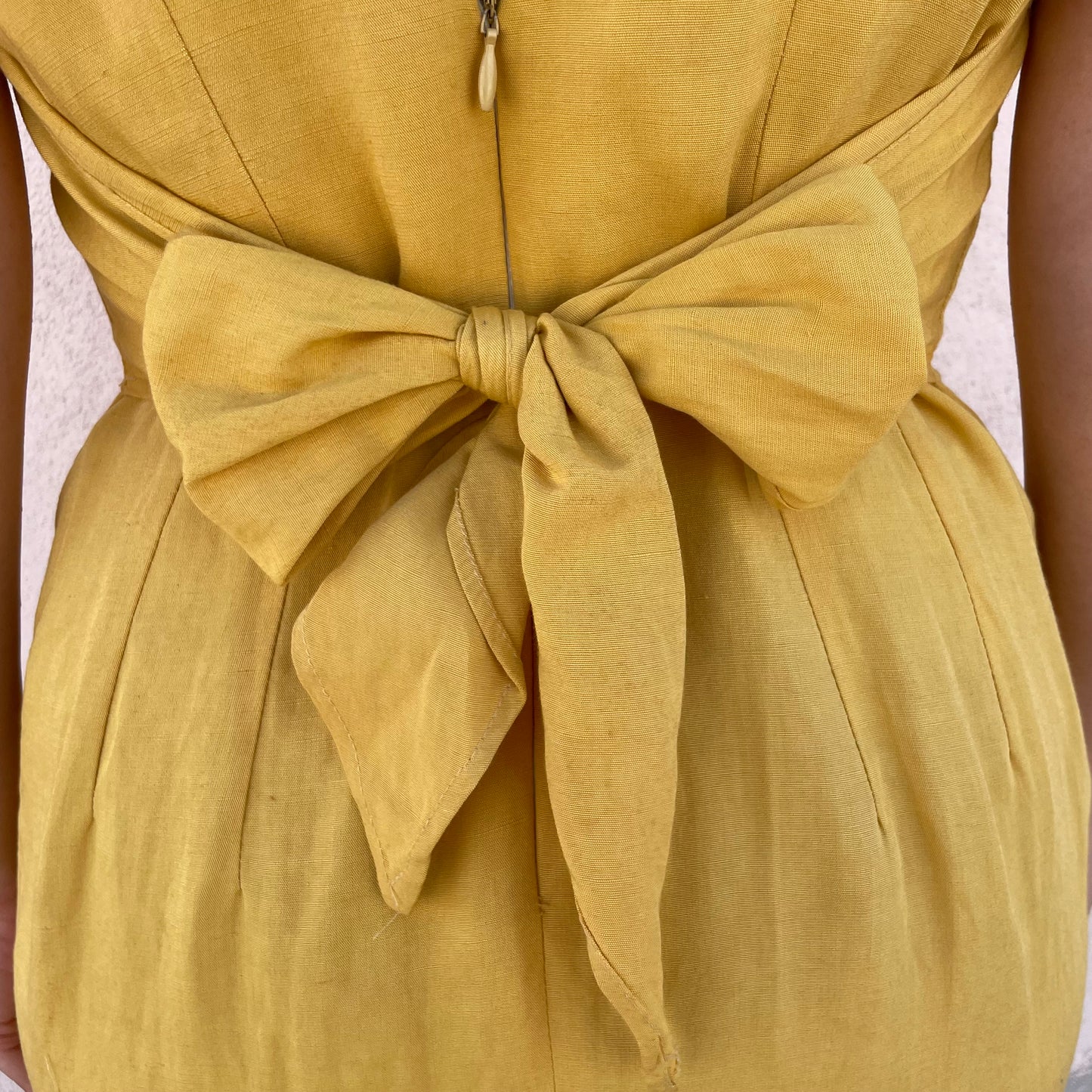 Abito giallo bottoncini