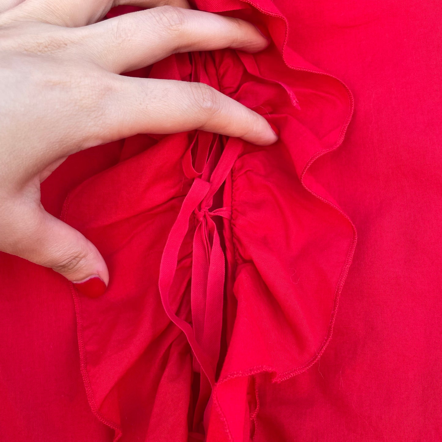 Camicia rossa laccetti