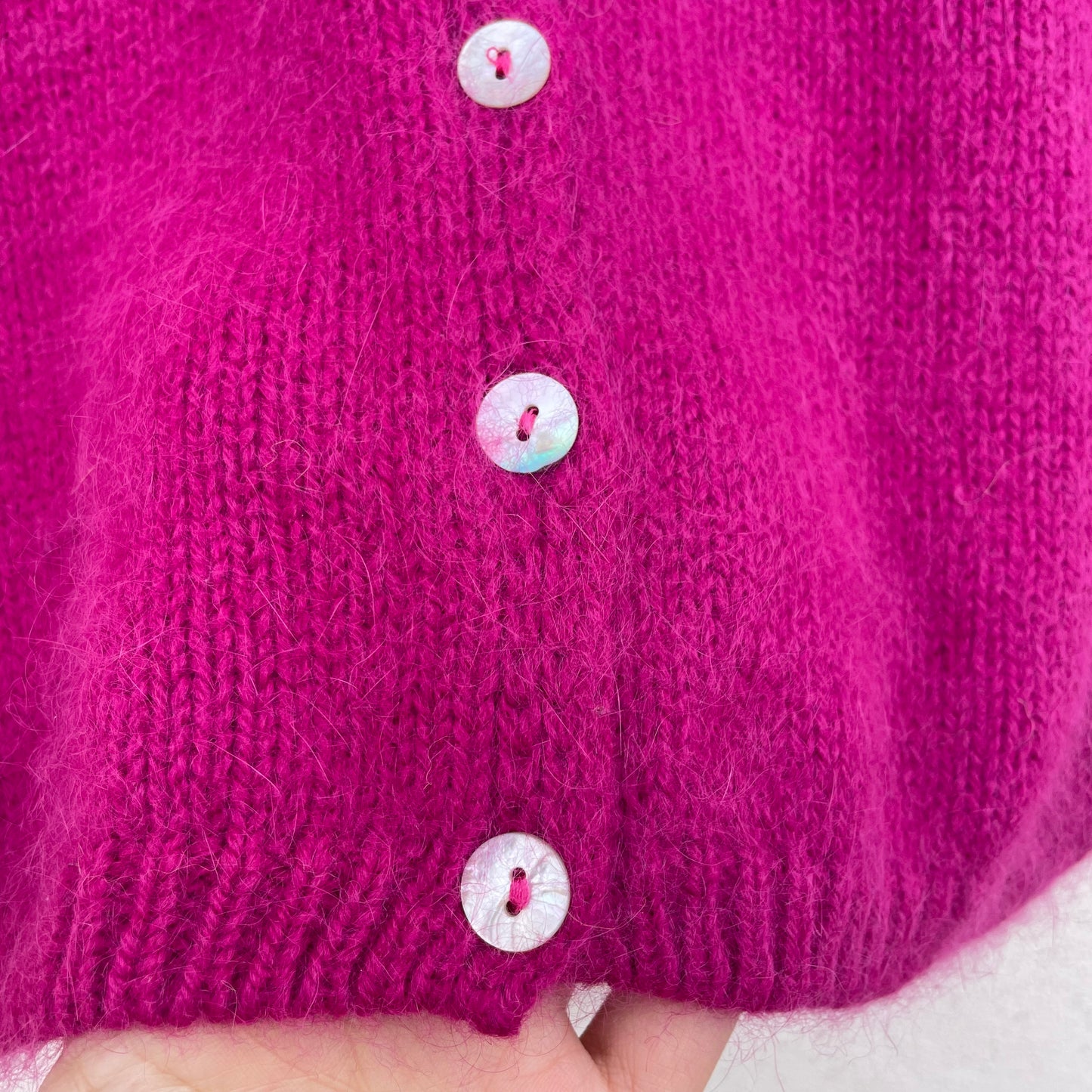 Cardigan magenta angora blend