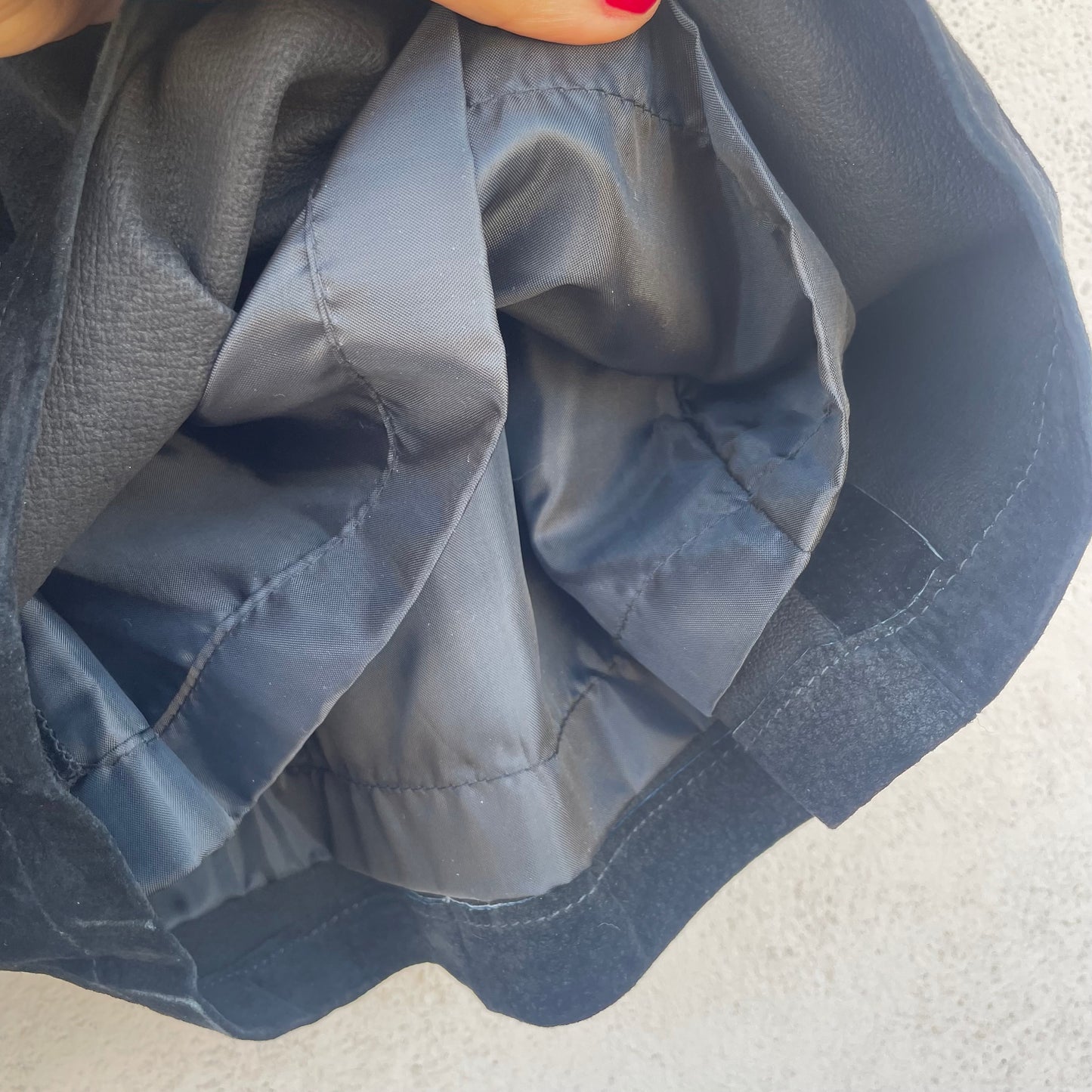 Shorts scamosciati neri