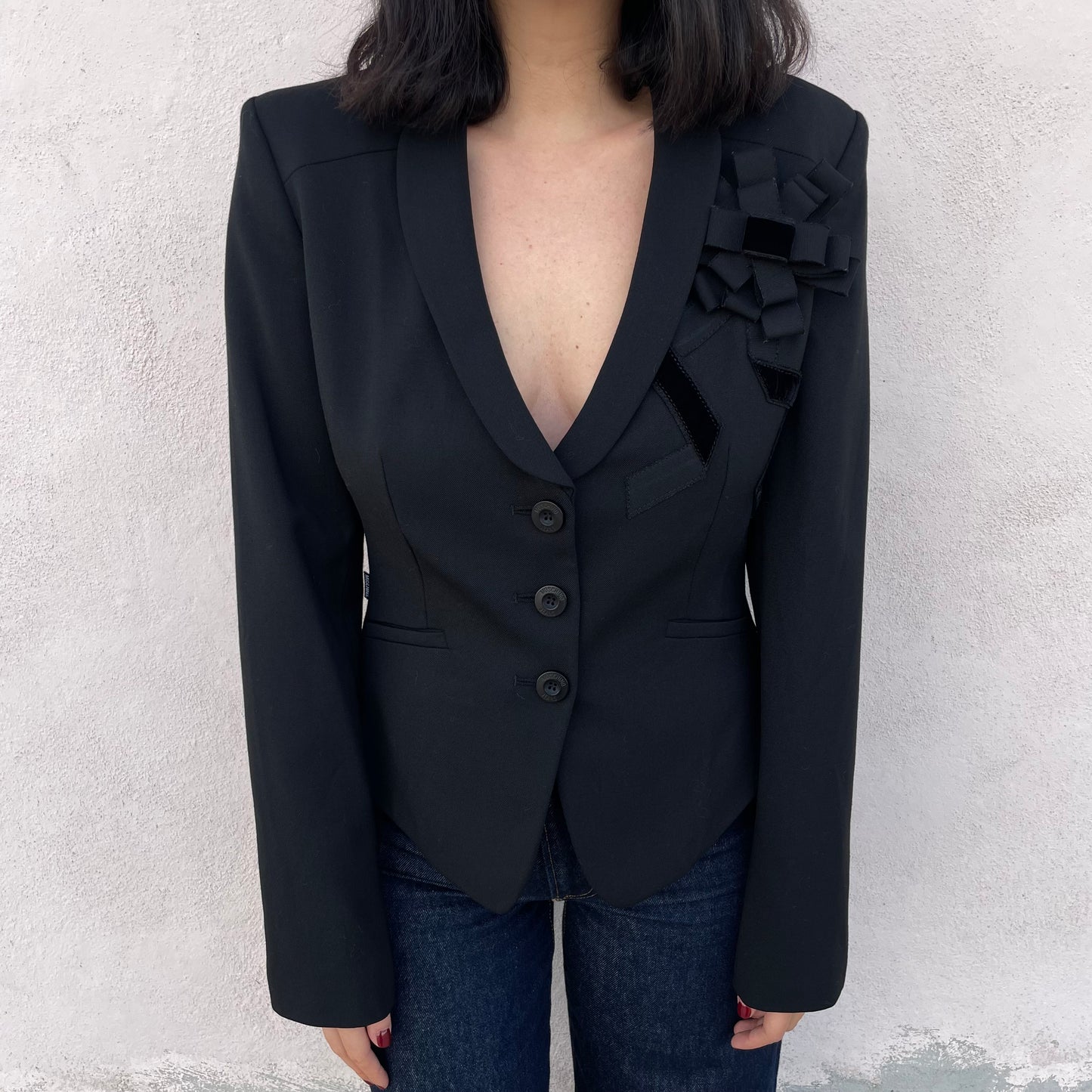 Blazer coccarda Moschino