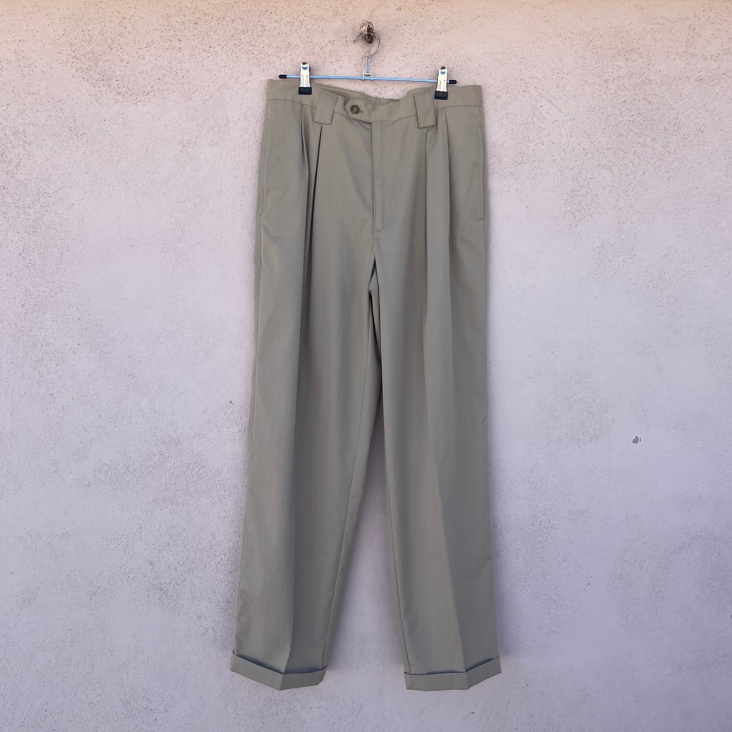 Pantaloni beige pences