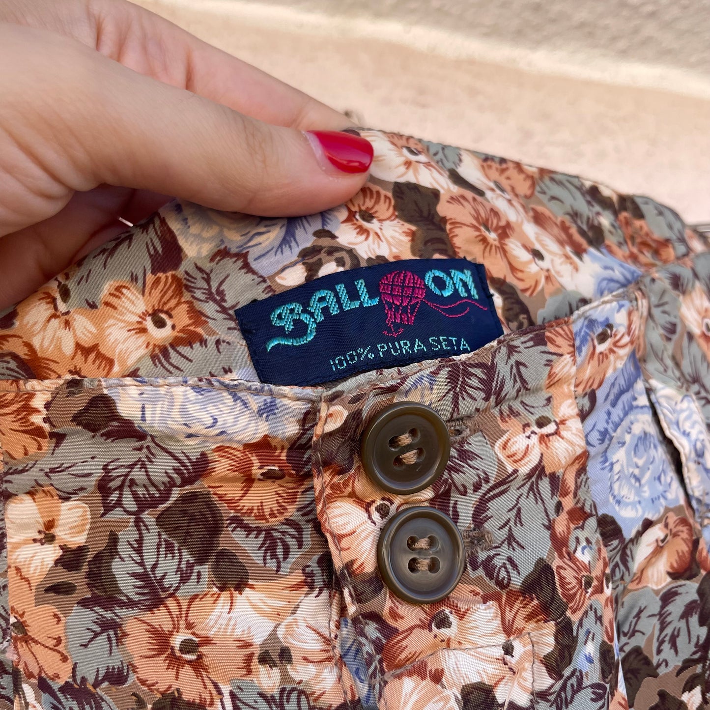 Shorts in seta fiori