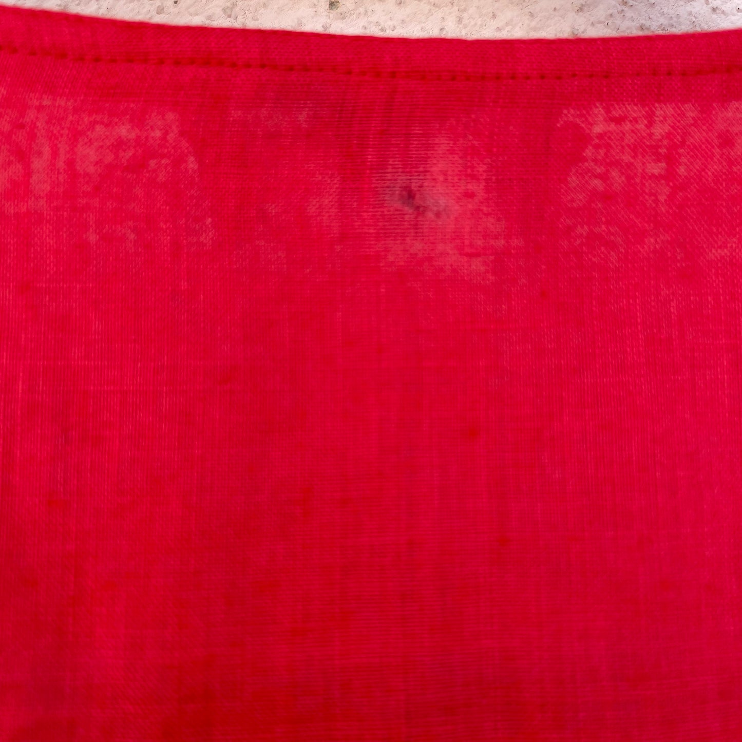 Blusa rossa Valentino