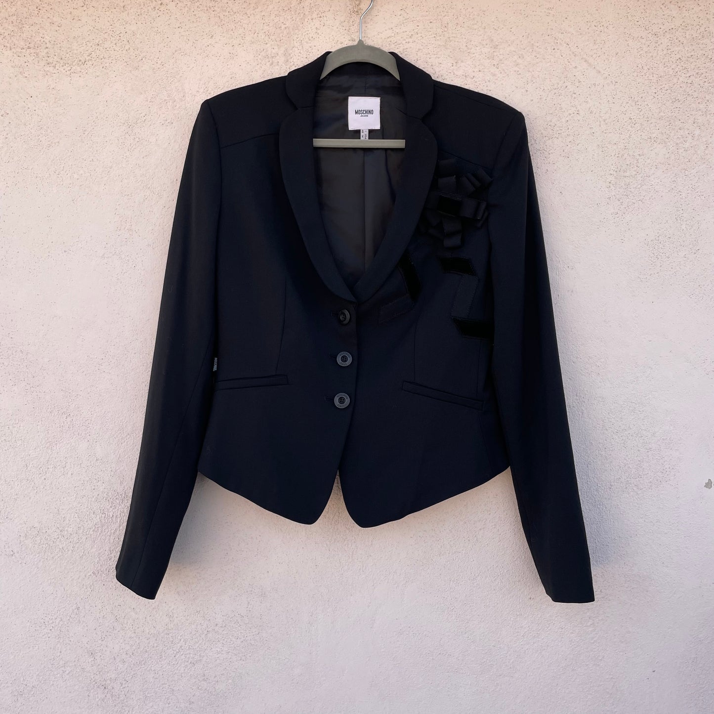 Blazer coccarda Moschino