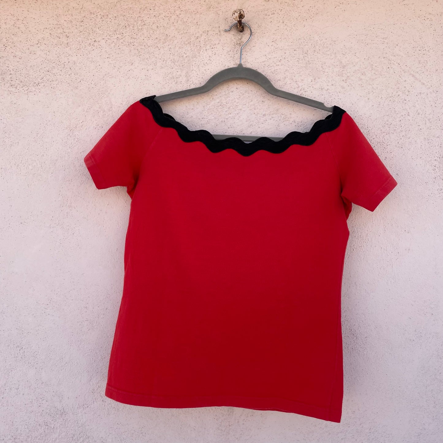 Top rosso ondine