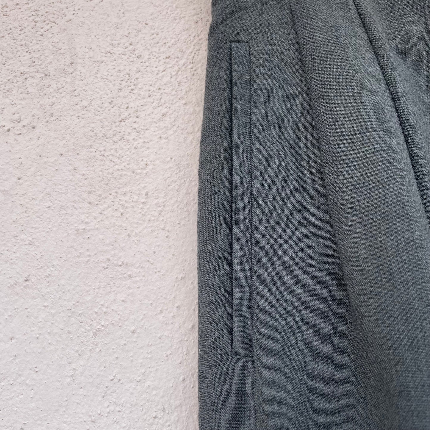 Pantaloni grigi vita alta
