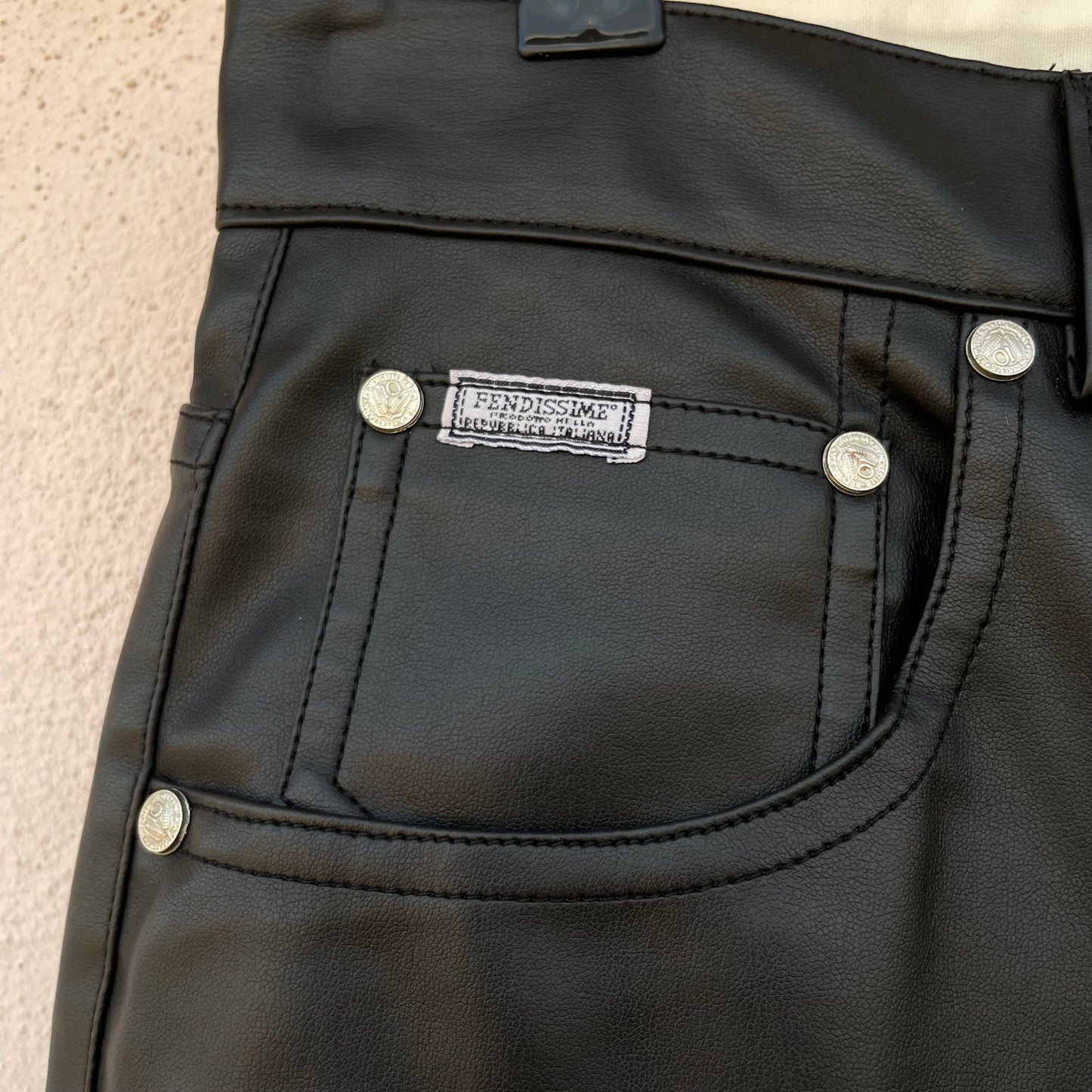 Pantaloni PVC Fendissime