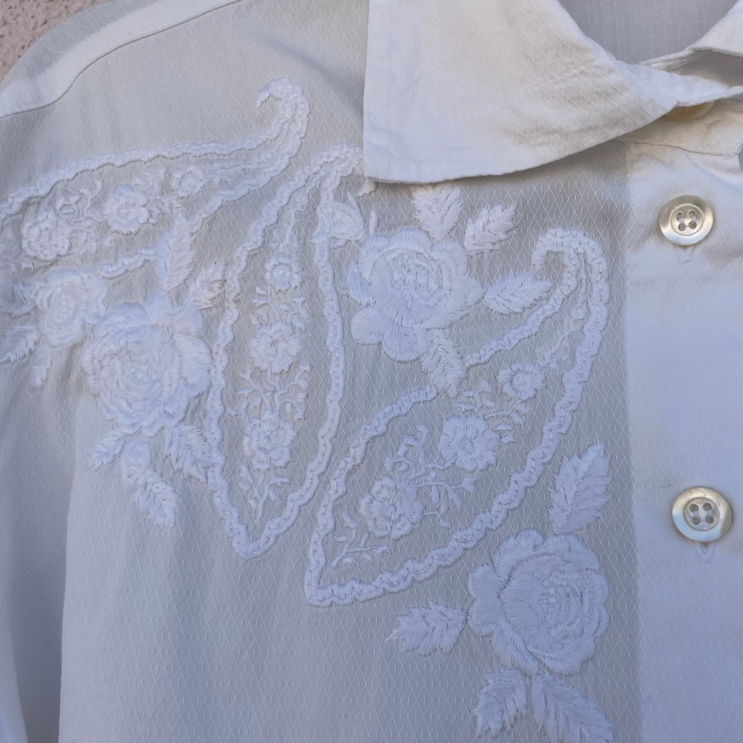 Camicia ricamata Options