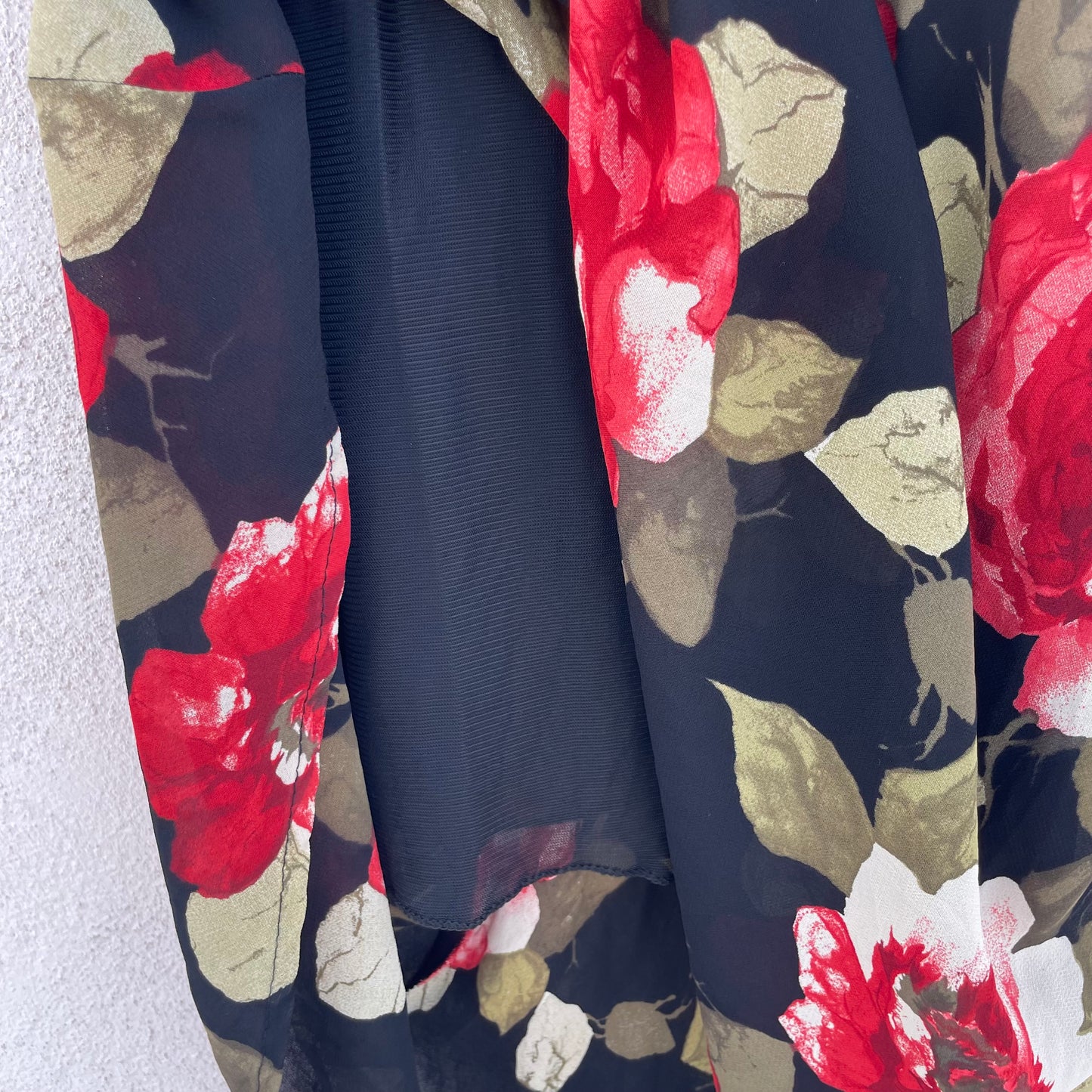 Abito nero rose