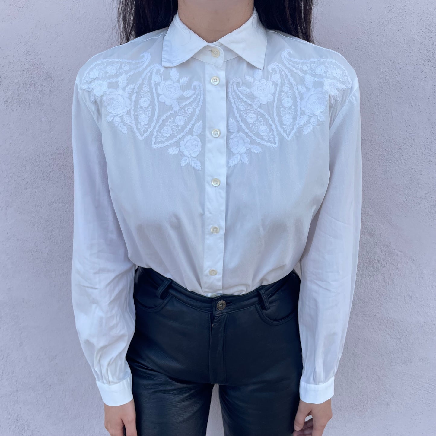 Camicia ricamata Options