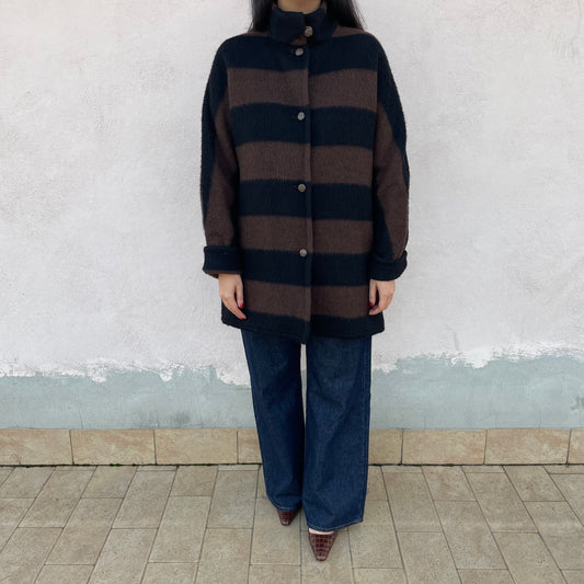 Cappotto marrone e nero