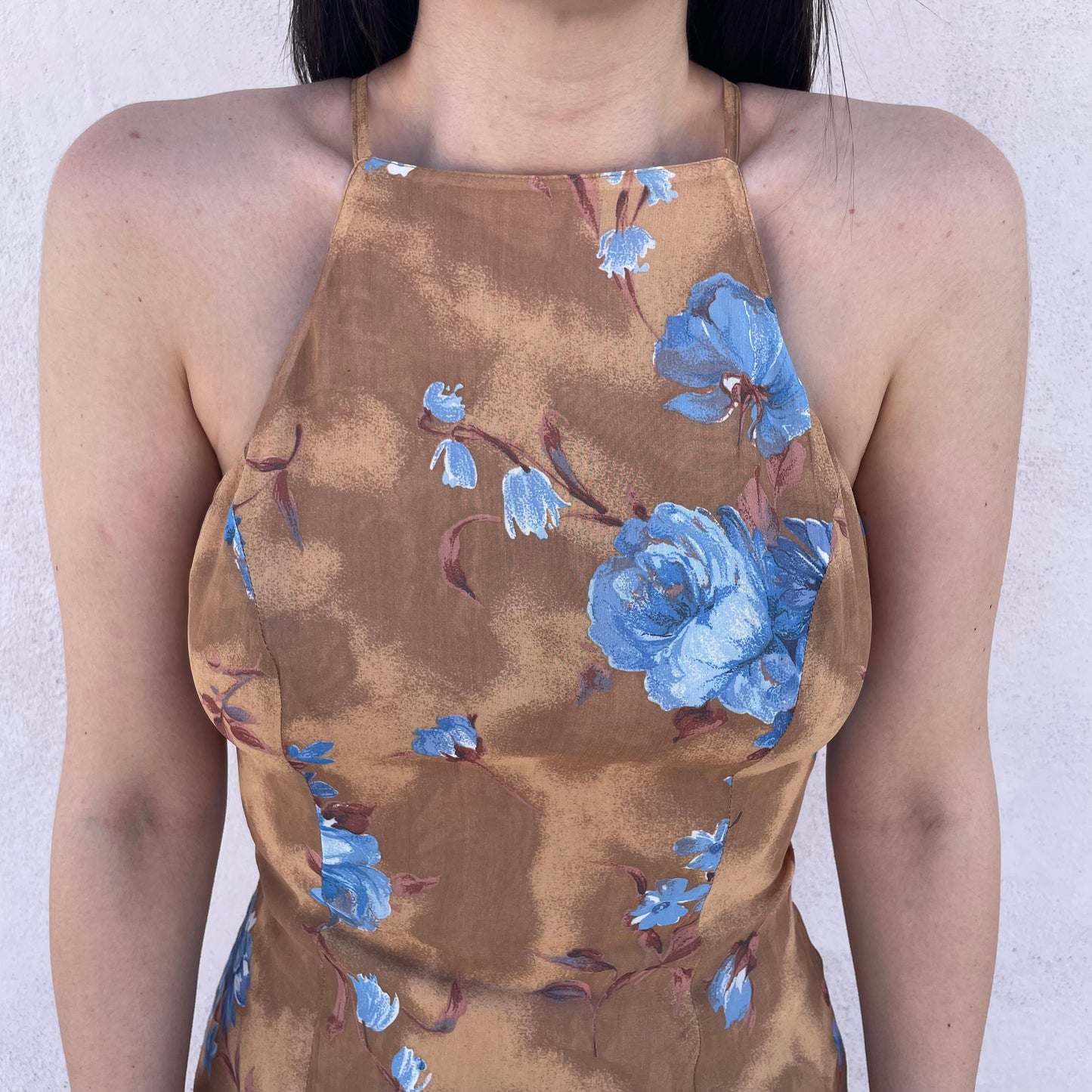 Abito halter caramello