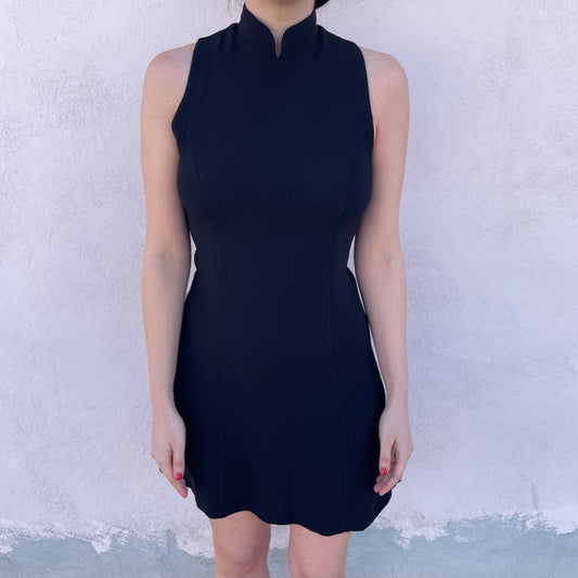 Abito scollo orientale