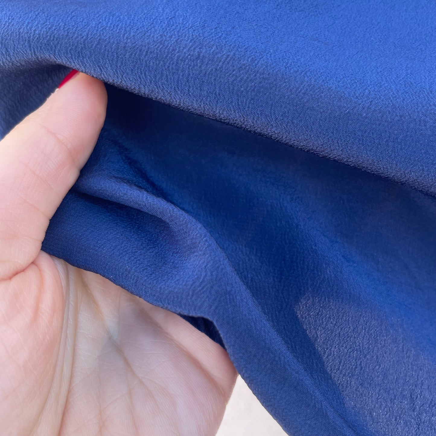 Top in seta blu