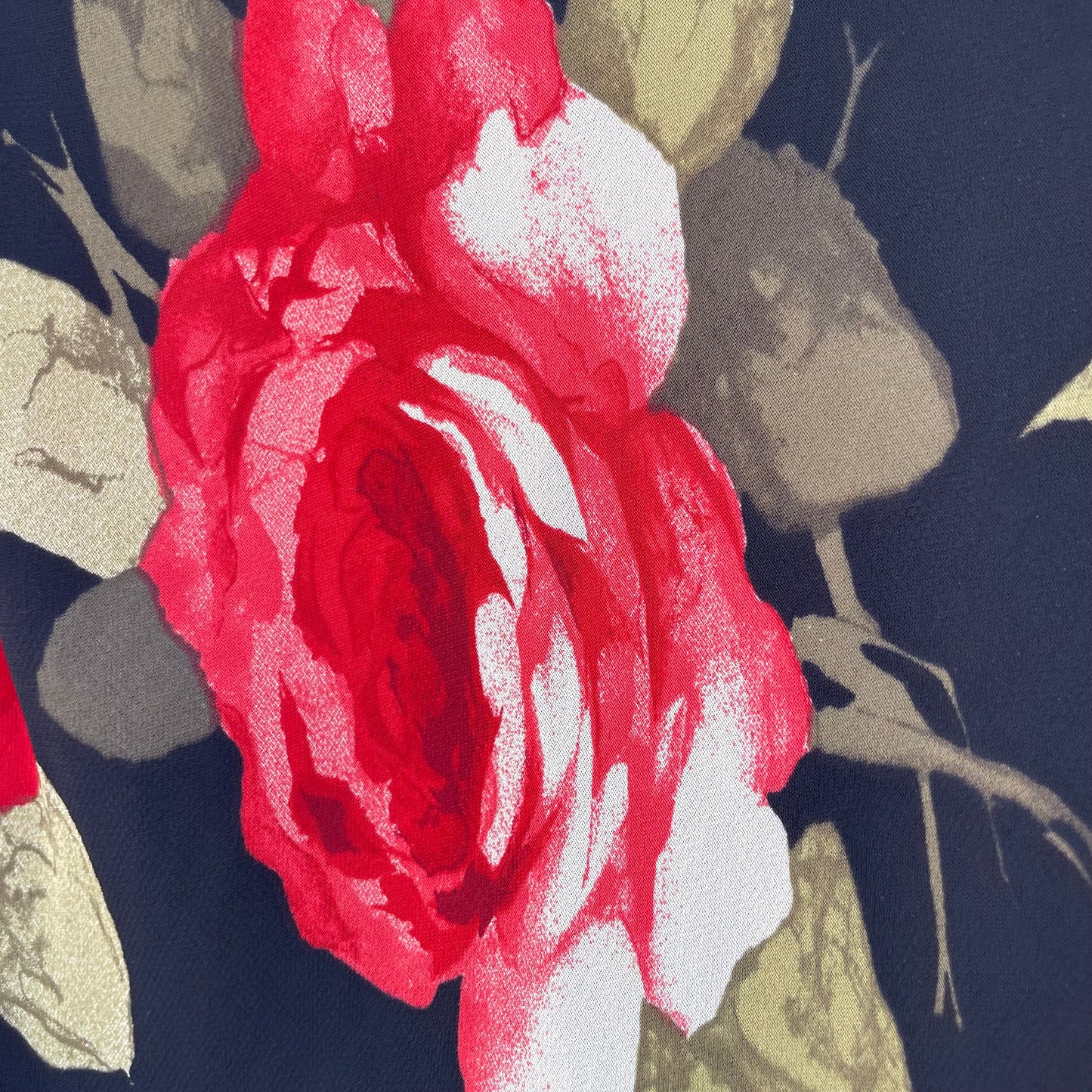 Abito nero rose