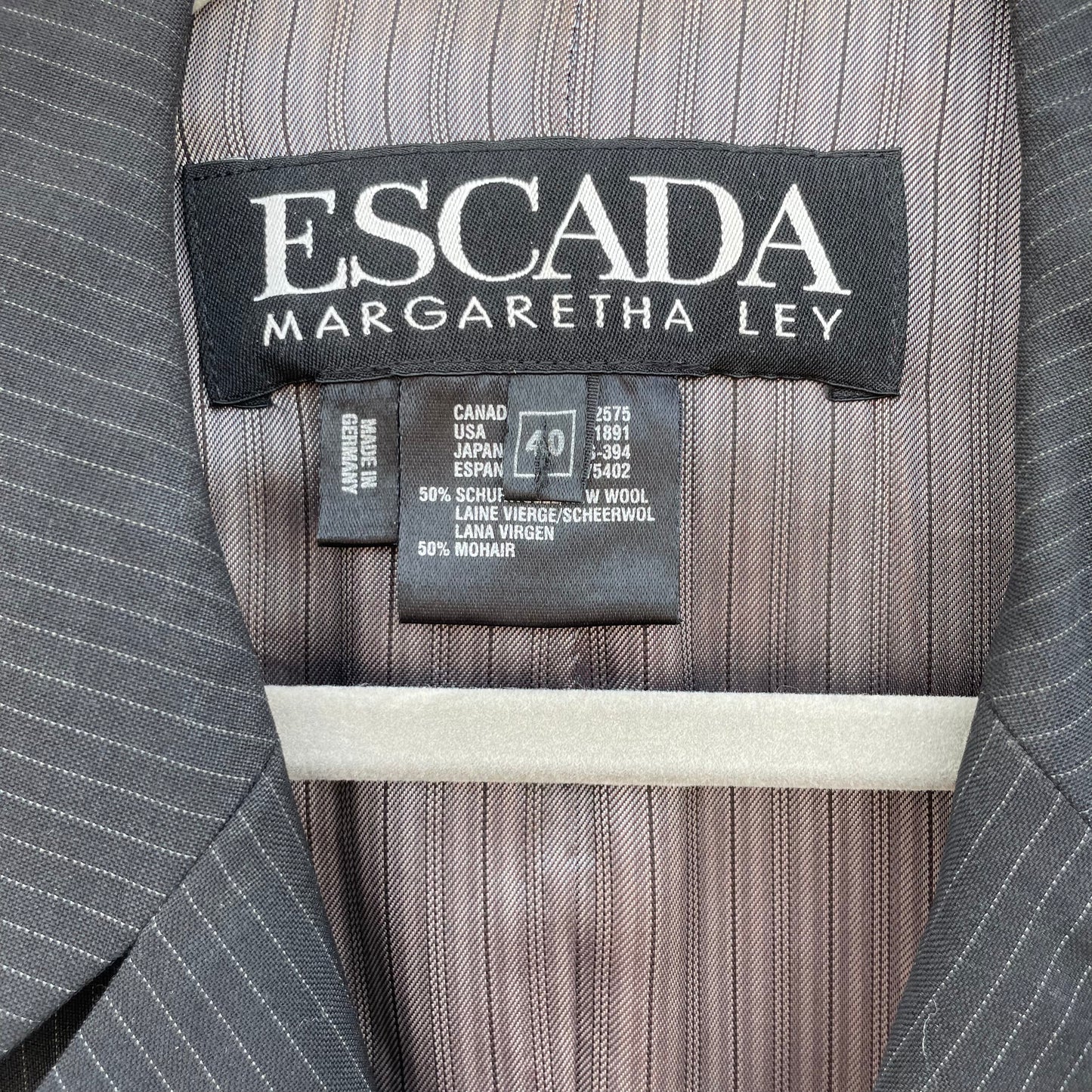 Soprabito Escada