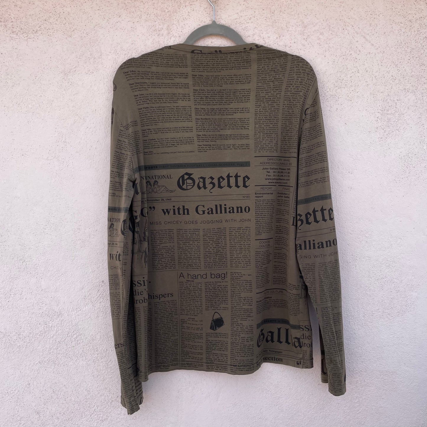 Maglia John Galliano newspaper