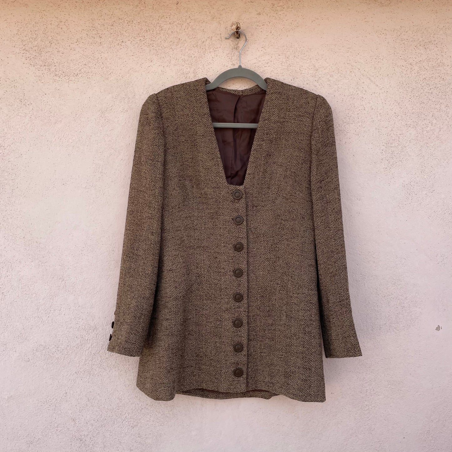 Mini abito-blazer spinato marrone